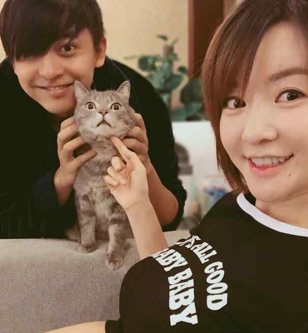 李晟晒孕肚照 李晟升级当妈 晒孕肚照宣布喜讯