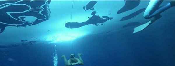 憋气世界纪录 人类水下憋气世界纪录，长达22分22秒