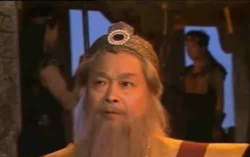 比干的坐骑 《封神演义》比干都被害死了，妲己为何不动闻太师？