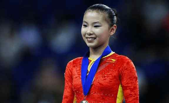 中国女子体操队 中国首个体操大满贯，退役成研究生，颜值爆表成校花，如今仍单身