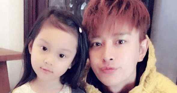 李小璐女儿名字 李小璐决定给甜馨改名，跟贾乃亮彻底一刀两断？贾乃亮坐不住了