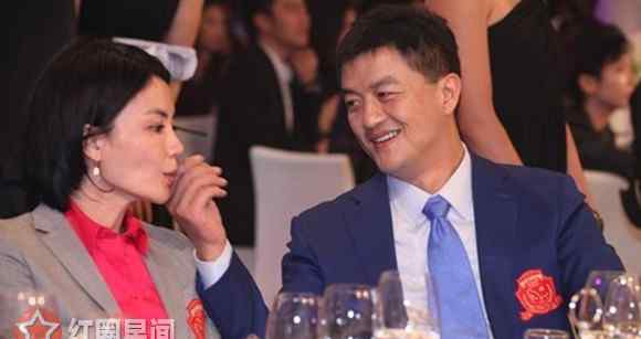王菲与李亚鹏 李亚鹏现在靠什么生活 李亚鹏还留恋王菲是真的吗