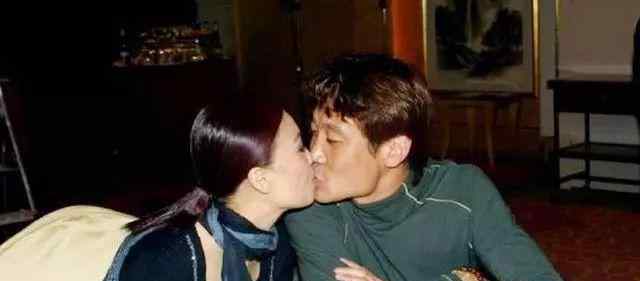王菲的哥哥 王菲的好闺蜜，37岁未婚生子却哺乳期被劈腿，39岁二婚终嫁给爱情