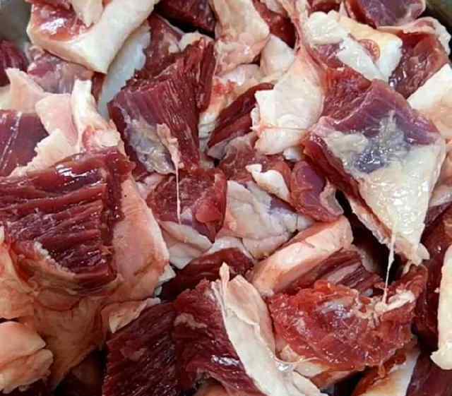 高压锅炖牛肉多长时间 湖南大爷炖牛肉，三斤一锅炖，出锅不要五分钟全家人吃干净