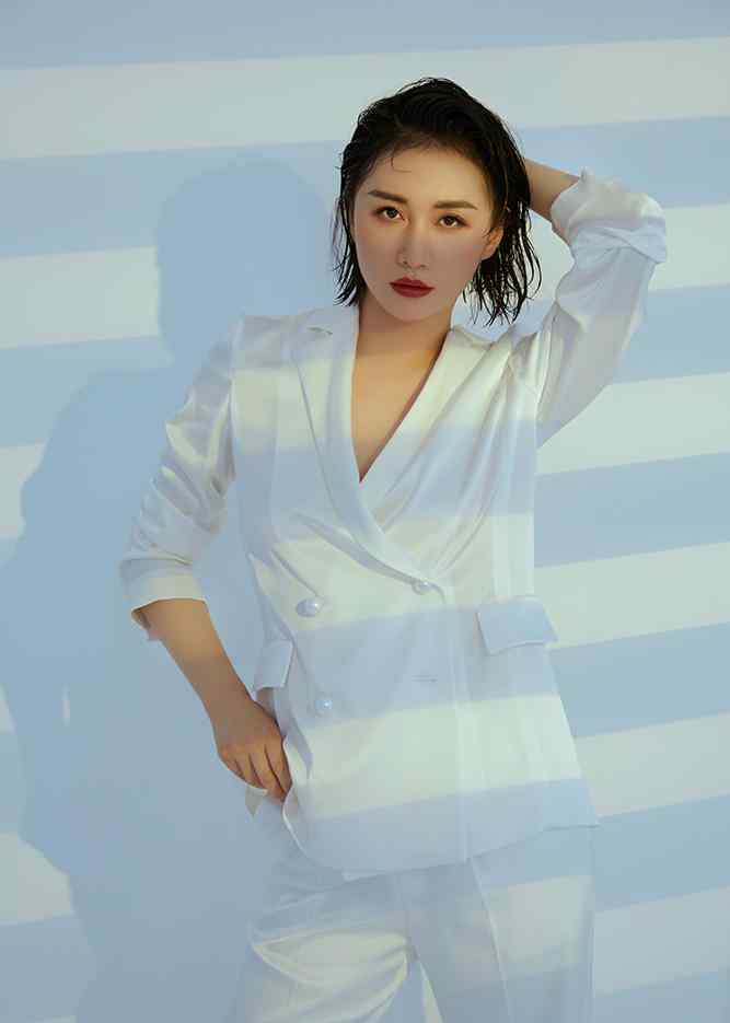 姚兰 王婉娟《对手》顺利杀青  挑战全新角色 揭开现代间谍的神秘面纱