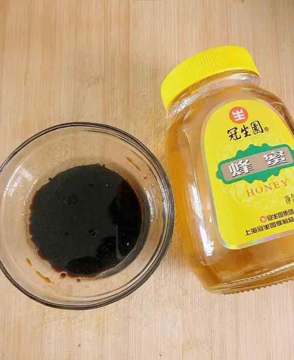 烤箱怎么烤鸡 想吃烤鸡，没有烤箱怎么办？教你电饭煲就搞定！