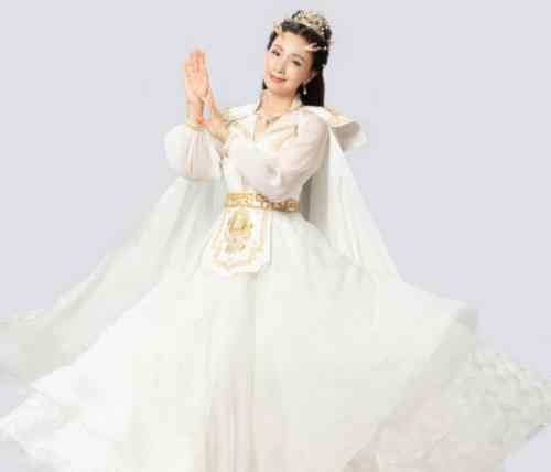 小陶红 小陶虹重新扮演小龙女，与二十年前模样无区别，看完就懂徐峥眼光