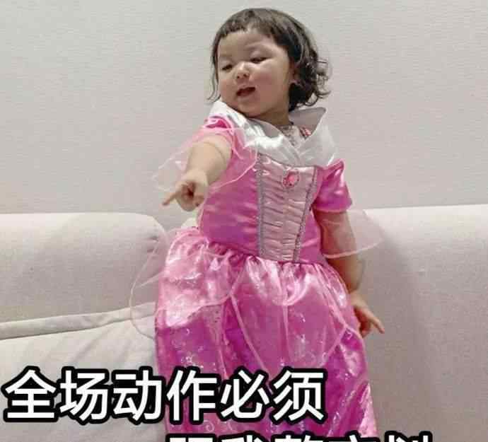最新毛衣款式 今年冬天的毛衣千万别瞎买，有这5款就够了!
