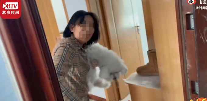 男子假扮外卖小哥悄悄回家 老妈开门第一句话：去村委会报备了吗？