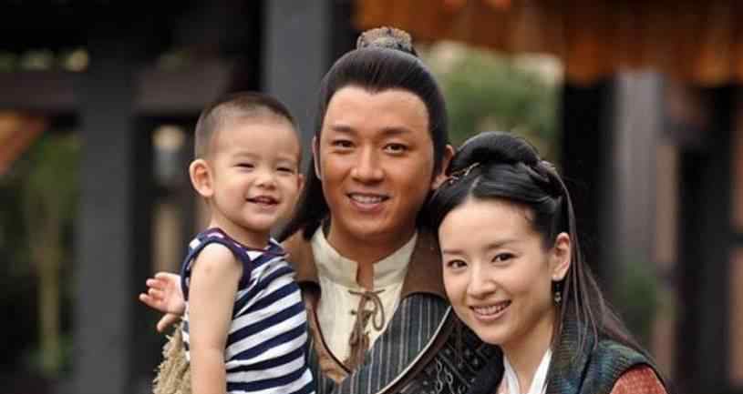 董洁 有种“整容”叫离婚8年，潘粤明还是老样子，董洁差点让人认不出