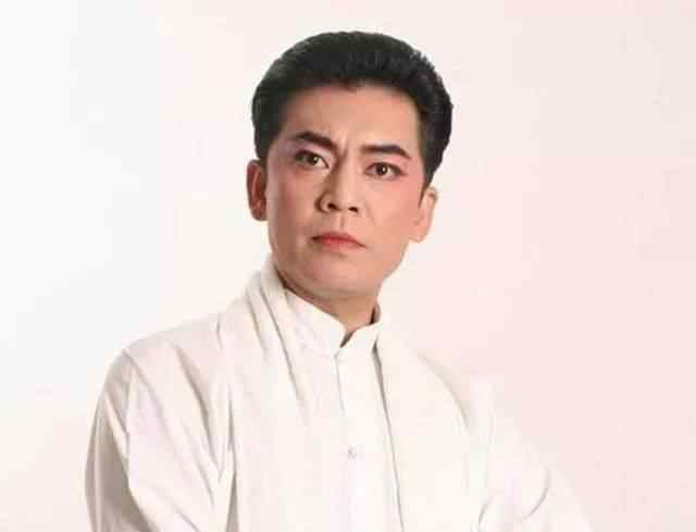 何政军演的电视剧 国家一级演员何政军，妻子原来是她，难怪很幸福