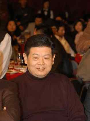 傅彪妻子 2005年，傅彪抽完生命中最后一支烟，给妻子打电话说：对不起
