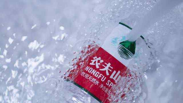马化腾和马云 农夫山泉创始人钟睒睒，身价5800亿，超过马云与马化腾