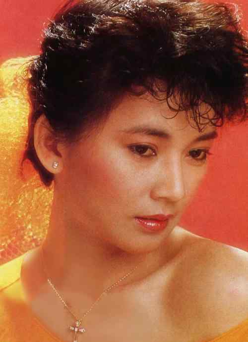 胡慧中 一代打女胡慧中：拍戏被全身烧伤，息影后初恋被仇杀老公又坐牢
