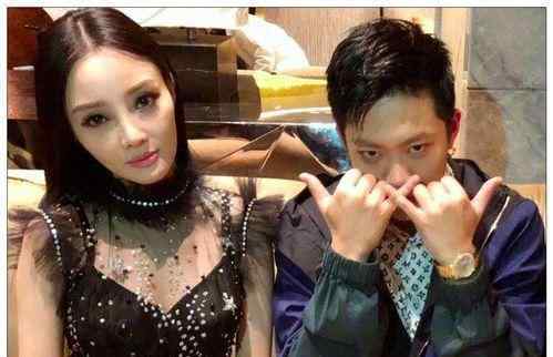 贾乃亮和李小璐离婚了吗 深扒李小璐和贾乃亮的感情故事，远比你想象的要复杂