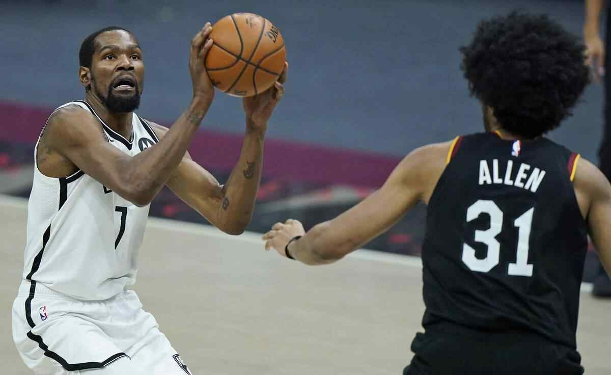 布鲁克林篮网队 俨然已经成为NBA的福建队，布鲁克林篮网拿什么争冠？