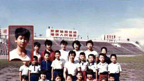 赵文卓老婆 赵文卓曾想以婚姻报恩，后娶不漂亮老婆，结婚15年为何能幸福