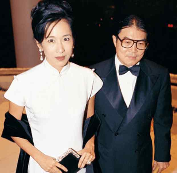 霍震霆资产 史上第1个踹豪门女人！二次嫁富商成传奇，获46亿资产，她凭啥？