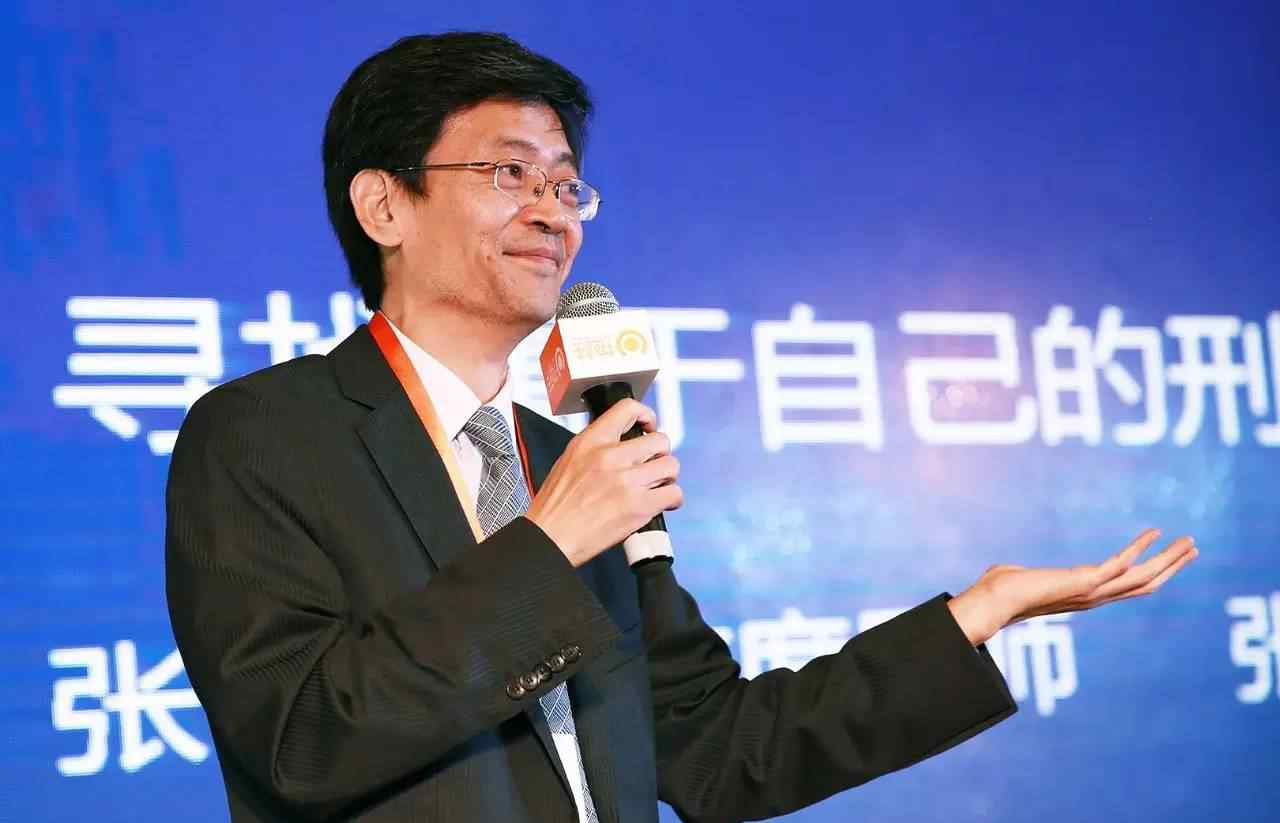 张青松 张青松：为什么有人做一辈子，只是老律师而非大律师？