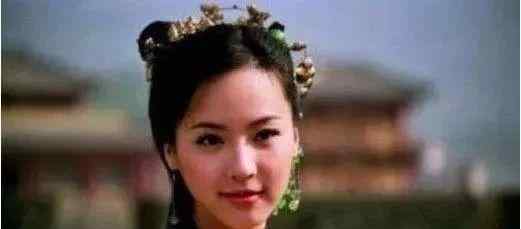 吴佳尼回应离婚 她24岁未婚先孕，后与大21岁影帝丈夫离婚，如今复出深受观众喜欢