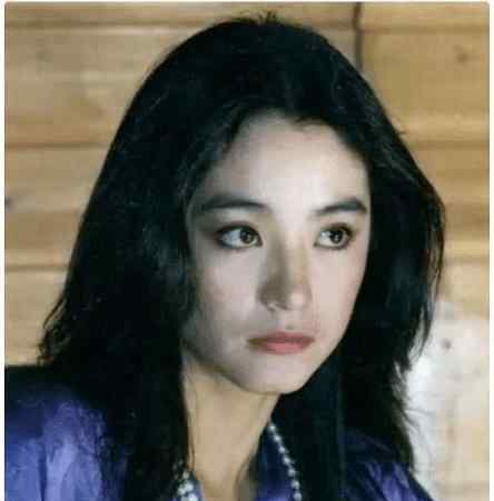 林青霞婚变回应 林青霞升级做姥姥！发文粉碎婚变传闻，富豪老公哄老婆手段真高级