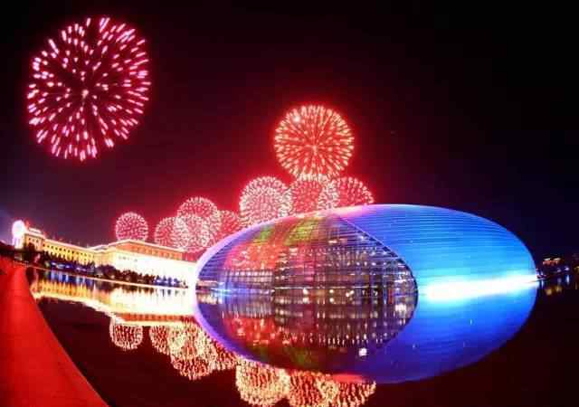 歌唱祖国歌曲 不同年代歌唱祖国的歌曲，祝福祖国繁荣昌盛！