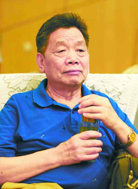 中华之剑纪录片 “电视将军”刘效礼：从小兵跃进中央台 《中华之剑》制造万人空巷