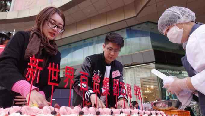偶像万岁 “偶像万岁”造星计划出街 新世界百货集团庆启幕