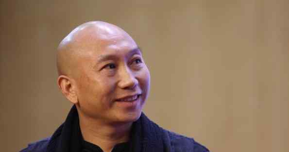 唐建芳 周黑鸭上市 创始人周富裕夫妇身家升至86亿