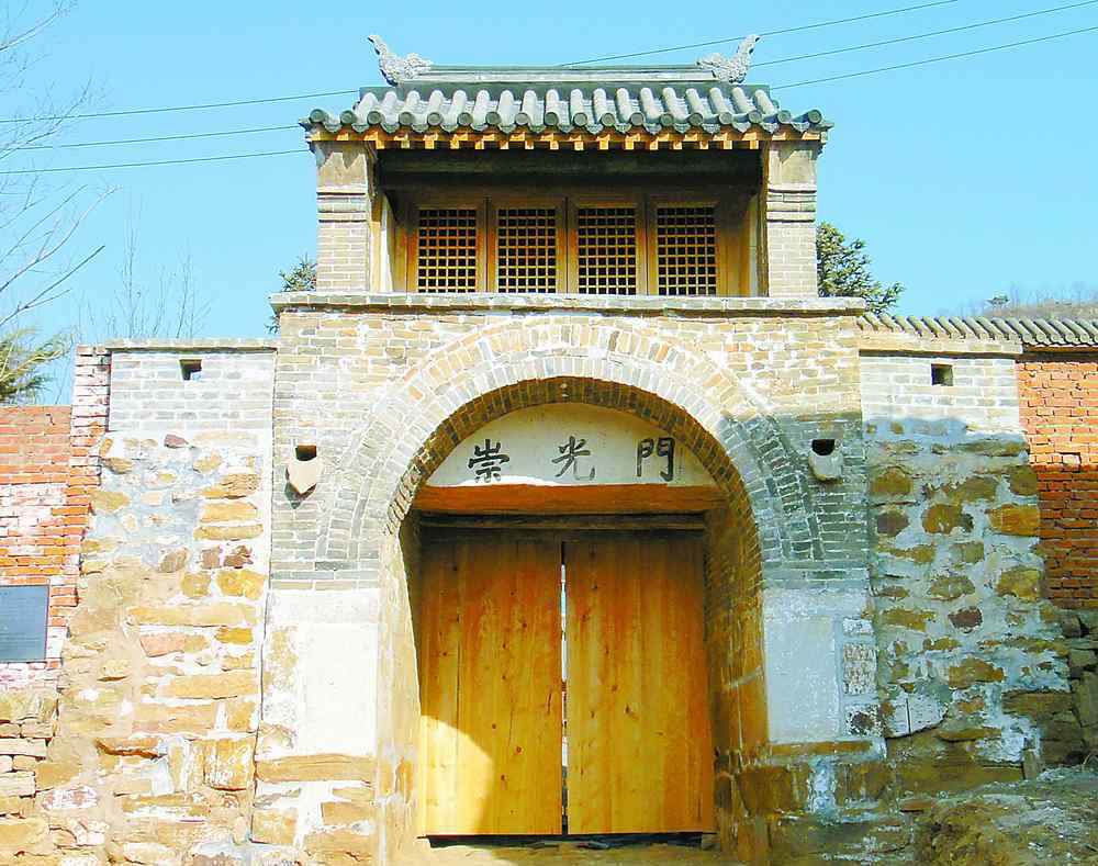 北京三大禁地 北京平谷区长城有这些特点：界碑处一脚踏三省 多为“干碴边”