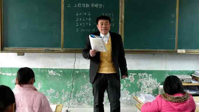 80后白发干部 80后白发干部常被误认为“即将退休” 面对工作和岁月他们有何感悟？