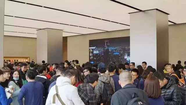 applestore零售店 南京首家Apple Store 2.0设计风格苹果店开业