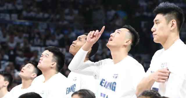 吉喆悼念仪式 吉喆悼念仪式令人泪目,北京首钢男篮用这场胜利祭奠“永远的51号”