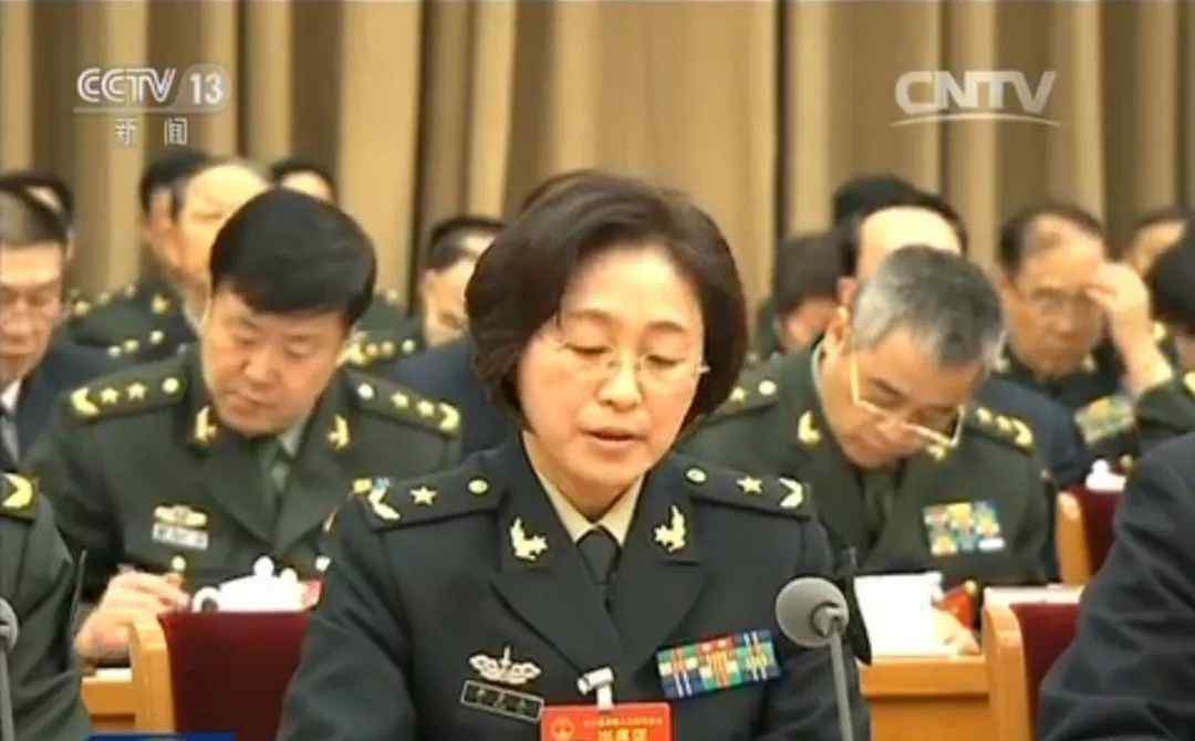 李贤玉 火箭军历史上首位女将军李贤玉当选院士