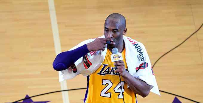 kobe4 “你见过凌晨四点的洛杉矶吗？”，今天科比去天堂打球了