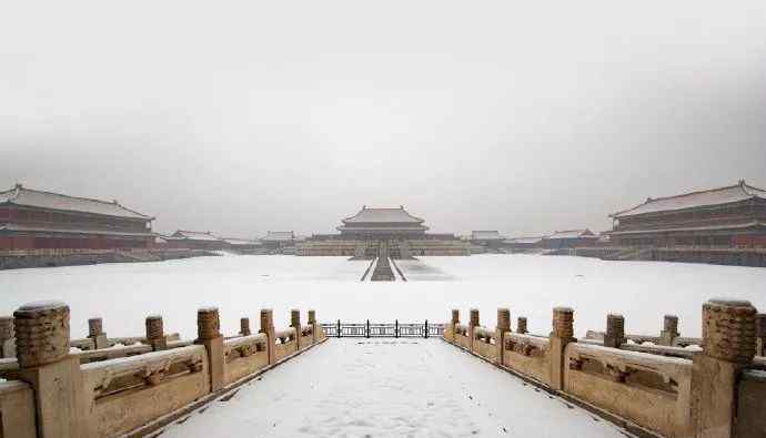 故宫雪景图片 空无一人的360°故宫雪景什么样？红墙白雪，千万别错过