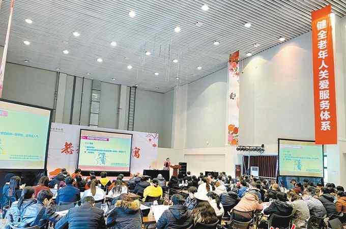 养老护理员国家职业标准 “新国标”要求养老护理员学历降为“零门槛”？ 养老护理员标准其实提高了