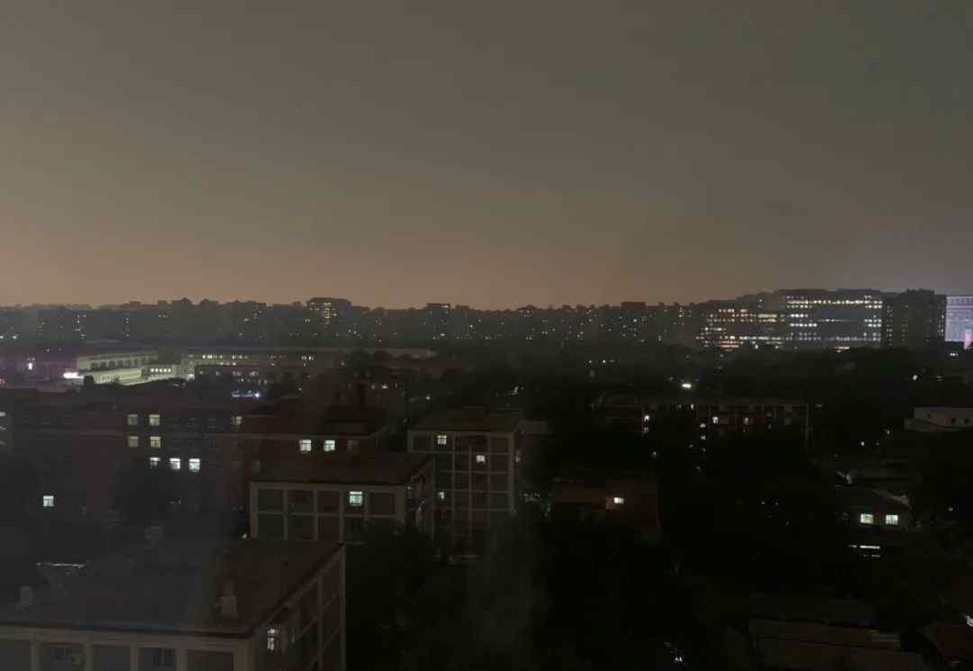 北京雨 今天下午北京暴雨倾盆，为何会白昼如夜？ 专家释疑