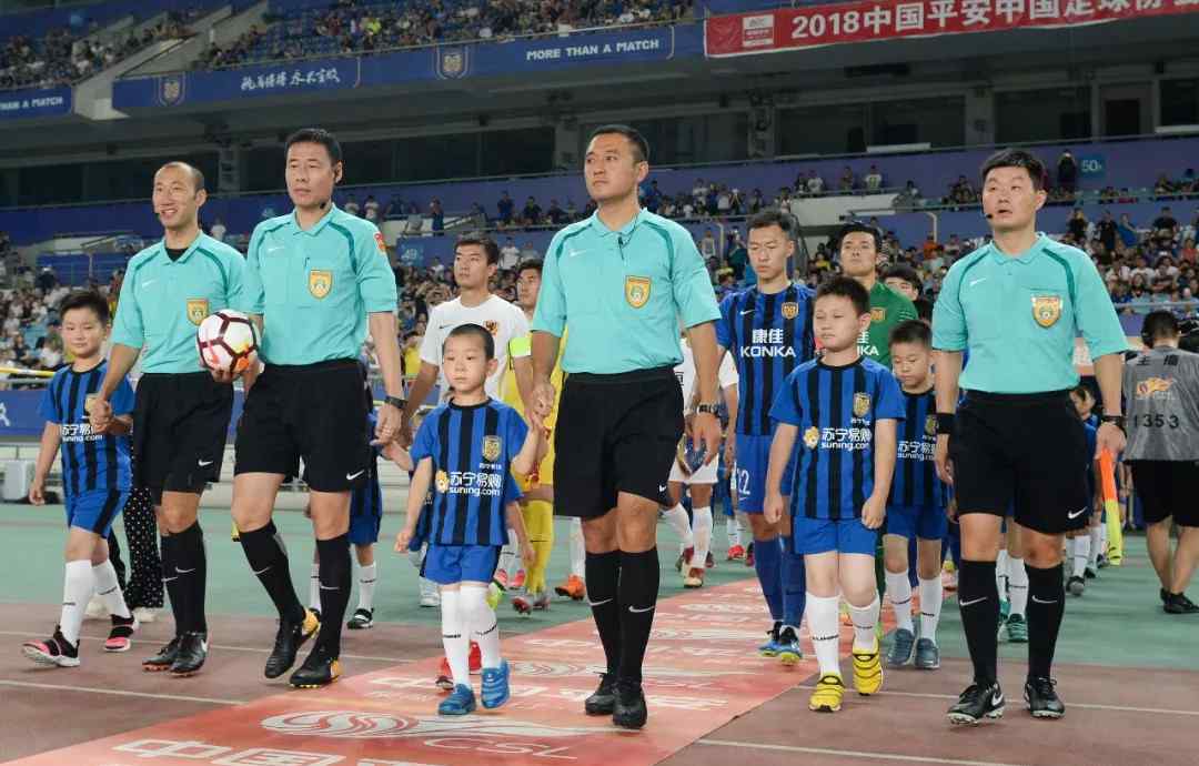 广州恒大俱乐部招聘 球童招募 | 江苏苏宁易购对阵广州恒大淘宝比赛球童招募啦！