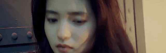 宋仲基离婚后首位女伴美上热搜 《小姐》小侍女淑姬金泰梨