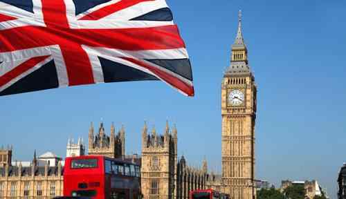 服装设计学费 英国服装设计留学学费是多少？