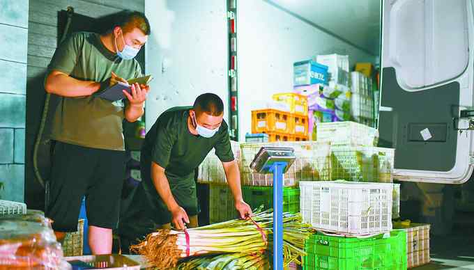 北京水果外送 这个退伍军人团队打包配送蔬菜和水果，让北京居民吃得安心