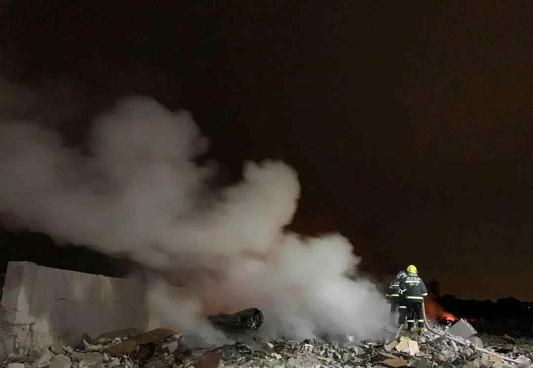 四川广汉鞭炮厂爆炸原因公布 化工原材料硝化棉分解放热自燃