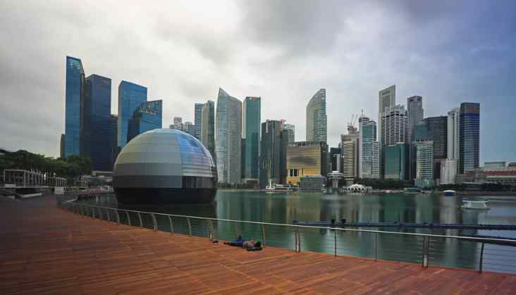 首个水上苹果零售店落户新加坡 正式名称为Marina Bay Sands