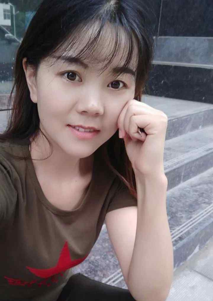 长大不成人 鲁娅：【长大不成人】（散文）