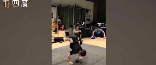 11岁女孩练街舞磨破十几双鞋