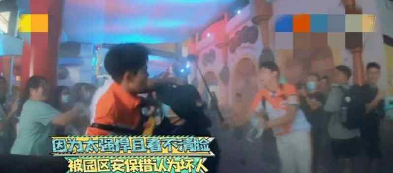 吴奇隆录节目被保安当成坏人按倒 导演急得大喊那是艺人