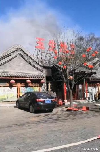 山西一澡堂火灾致5死1伤 有顾客身穿短裤从店内跑出 还原事发经过及背后真相！