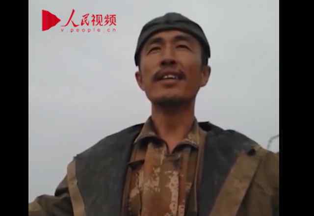 海霞和工地诗人的朗诵邀约实现了