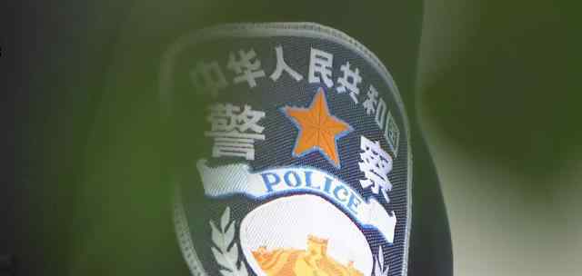 云南一副县长的老婆出国留学时经受不住诱惑出轨，结果发现情夫身份后肠子都悔青了。